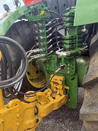 Image of John Deere 9R 640 equipment image 4