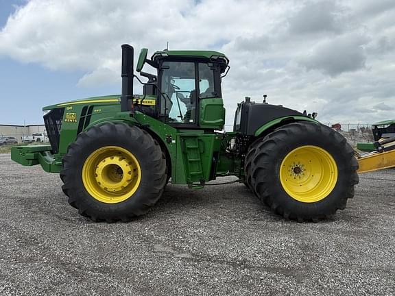 Image of John Deere 9R 640 Primary image