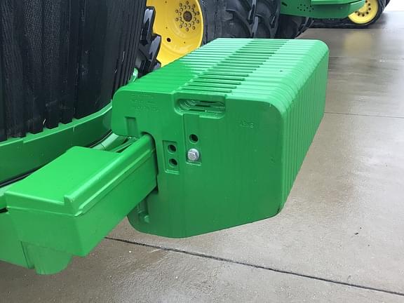 Image of John Deere 9R 640 equipment image 2