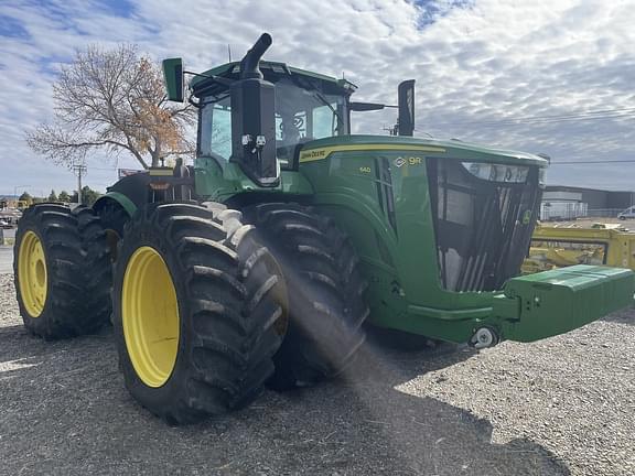 Image of John Deere 9R 640 equipment image 1