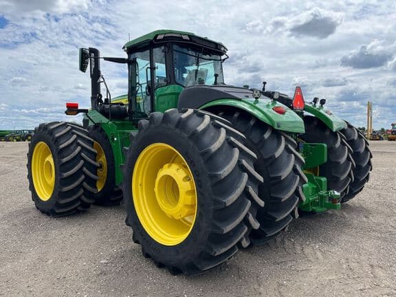 Image of John Deere 9R 640 equipment image 2