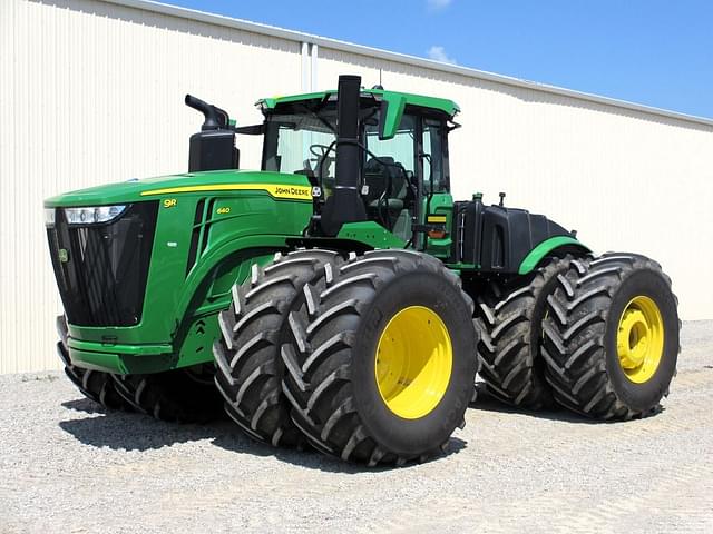 Image of John Deere 9R 640 equipment image 2
