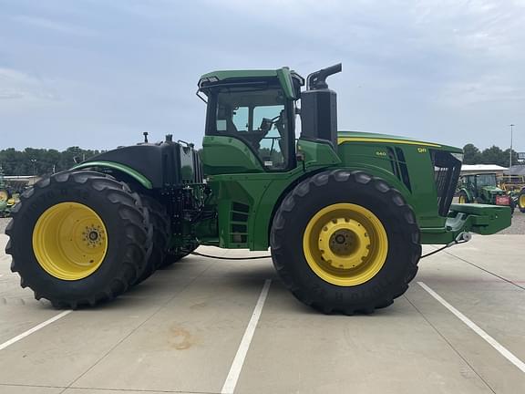 Image of John Deere 9R 640 equipment image 2