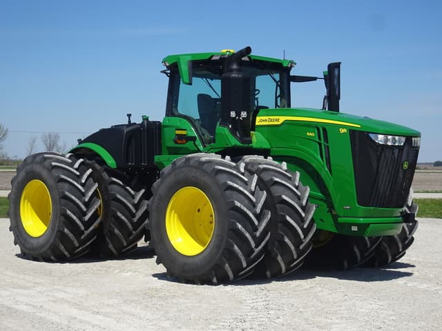 Image of John Deere 9R 640 equipment image 1