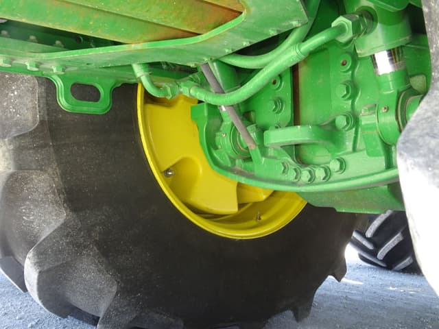 Image of John Deere 9R 640 equipment image 4