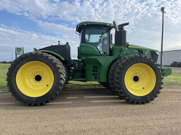 Image of John Deere 9R 640 equipment image 2