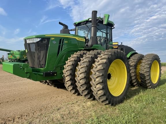 Image of John Deere 9R 640 equipment image 4