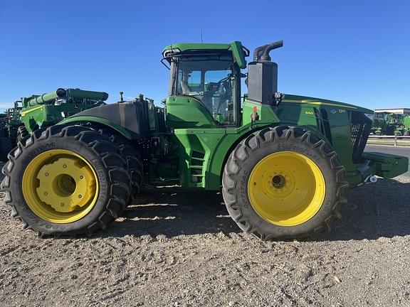 Image of John Deere 9R 640 equipment image 1