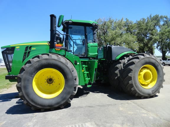 Image of John Deere 9R 640 equipment image 1