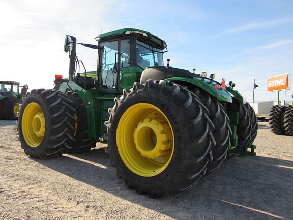 Image of John Deere 9R 640 equipment image 2