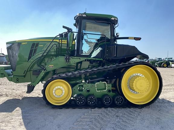 Image of John Deere 9RT 490 equipment image 2