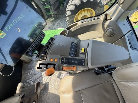 Image of John Deere 9RX 490 equipment image 4