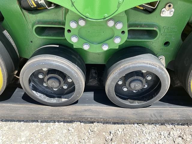Image of John Deere 9RX 590 equipment image 2