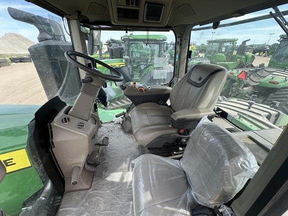Image of John Deere 9RX 590 equipment image 4