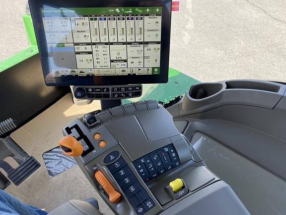 Image of John Deere 9RX 590 equipment image 2