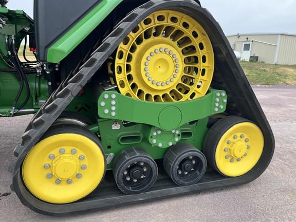 Image of John Deere 9RX 640 equipment image 1