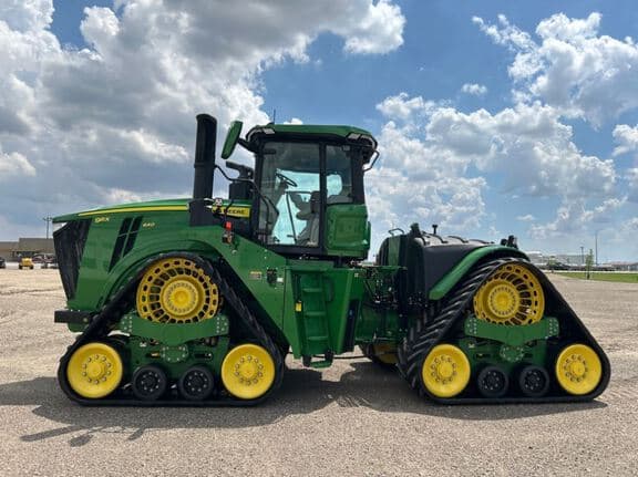 Image of John Deere 9RX 640 equipment image 1