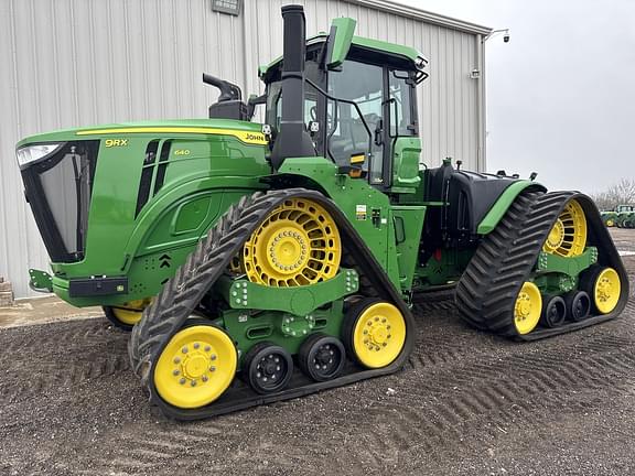 Image of John Deere 9RX 640 equipment image 2