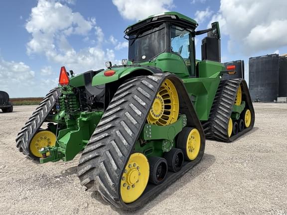 Image of John Deere 9RX 640 equipment image 2
