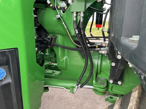Image of John Deere 9RX 640 equipment image 2