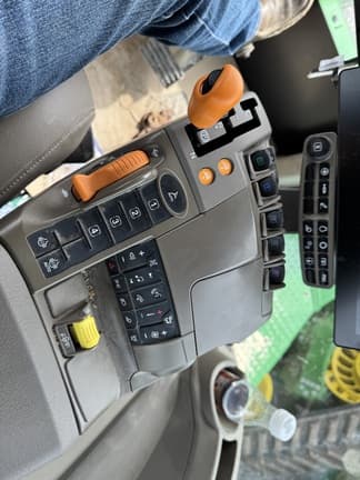 Image of John Deere 9RX 640 equipment image 4