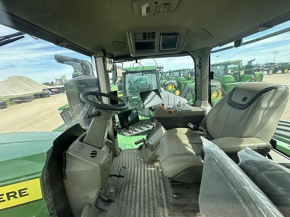 Image of John Deere 9RX 640 equipment image 3