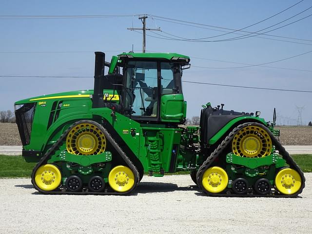 Image of John Deere 9RX 640 equipment image 2