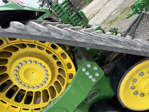 Image of John Deere 9RX 640 equipment image 2