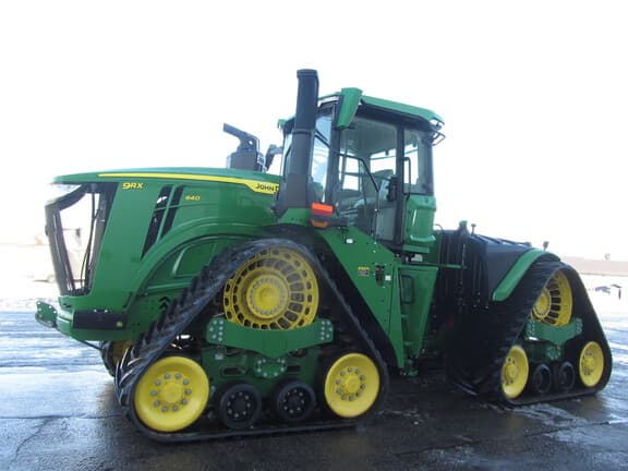 Image of John Deere 9RX 640 equipment image 1