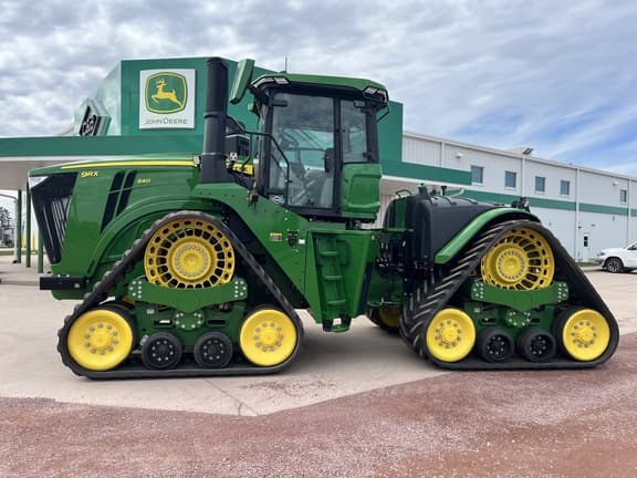 Image of John Deere 9RX 640 equipment image 2
