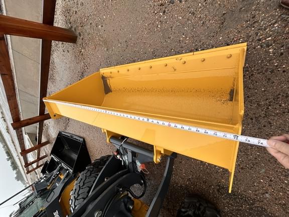 Image of John Deere AT413236 equipment image 1