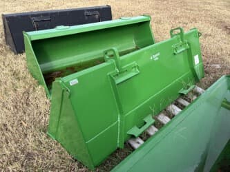 Image of John Deere BXX10379 Image 1