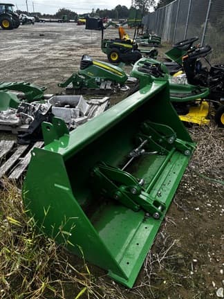 Image of John Deere Bucket equipment image 3