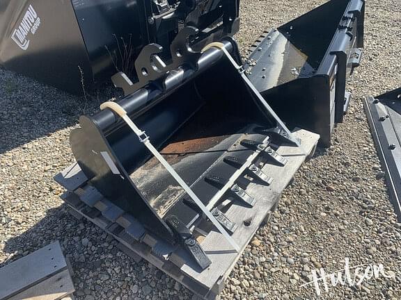 Image of John Deere Excavator Bucket Primary image