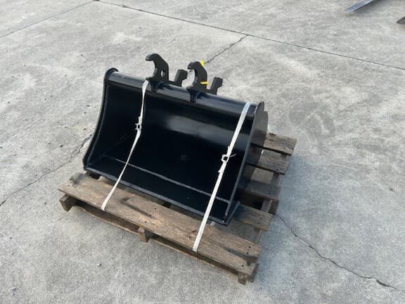 Image of John Deere BYT10970 equipment image 2