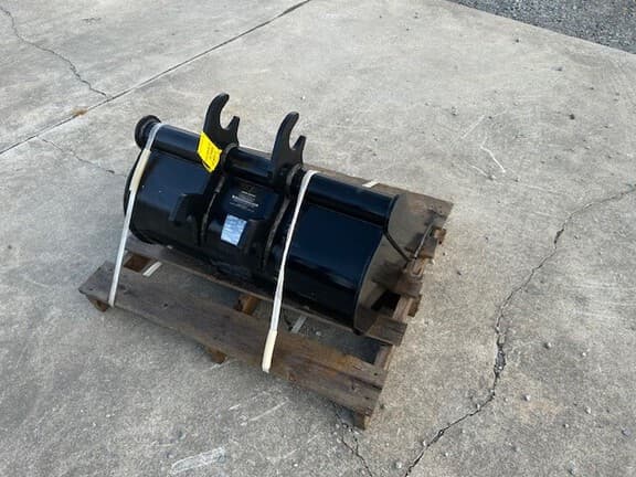 Image of John Deere BYT10970 equipment image 4