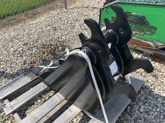 Image of John Deere BYT10978 equipment image 2