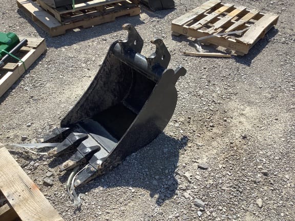 2024 John Deere BYT10978 Equipment Image0