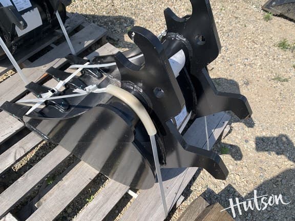 Image of John Deere BYT10978 equipment image 2