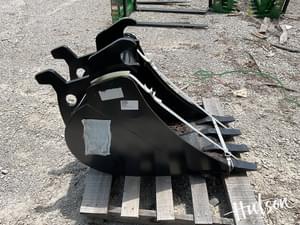 2024 John Deere Compact Excavator Bucket Image