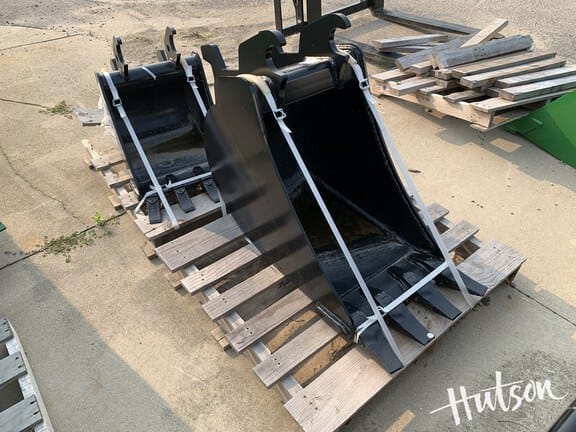 2024 John Deere BYT10989 Equipment Image0