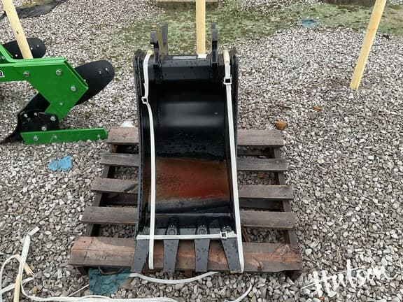 Image of John Deere BYT10989 equipment image 3