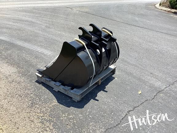 Image of John Deere Compact Excavator Bucket equipment image 4