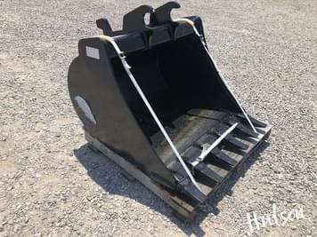 Main image John Deere Compact Excavator Bucket