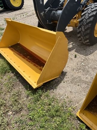 2024 John Deere BYT11582 Equipment Image0