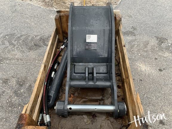 Image of John Deere BYT11748 equipment image 2