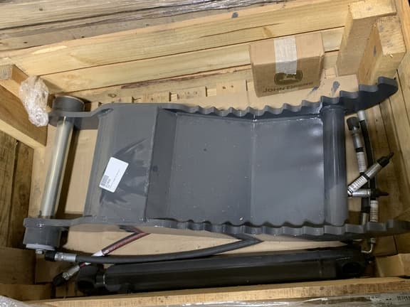 Image of John Deere BYT11748 Image 1