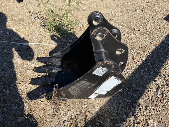 Image of John Deere BYT11908 equipment image 4