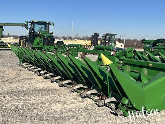 Image of John Deere C12F equipment image 1