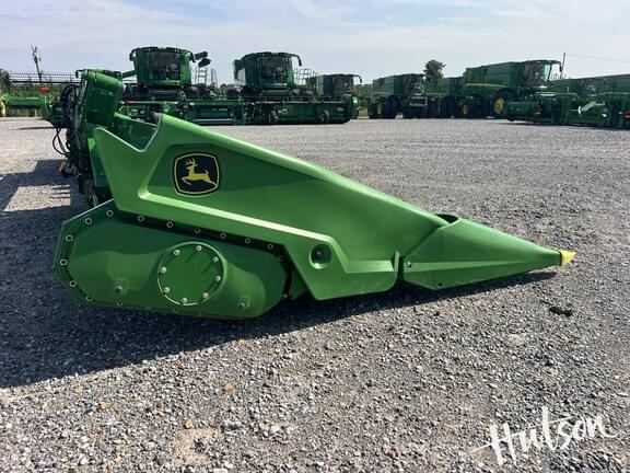 Image of John Deere C12F equipment image 4